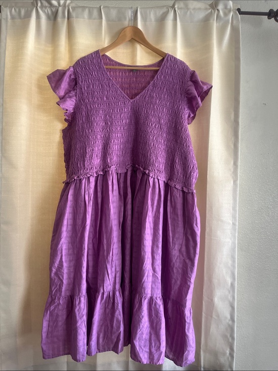 Terra & Sky Dresses & Skirts - Women’s Plus Size Terra & Sky Purple Smocked V-Neck Casual Dress